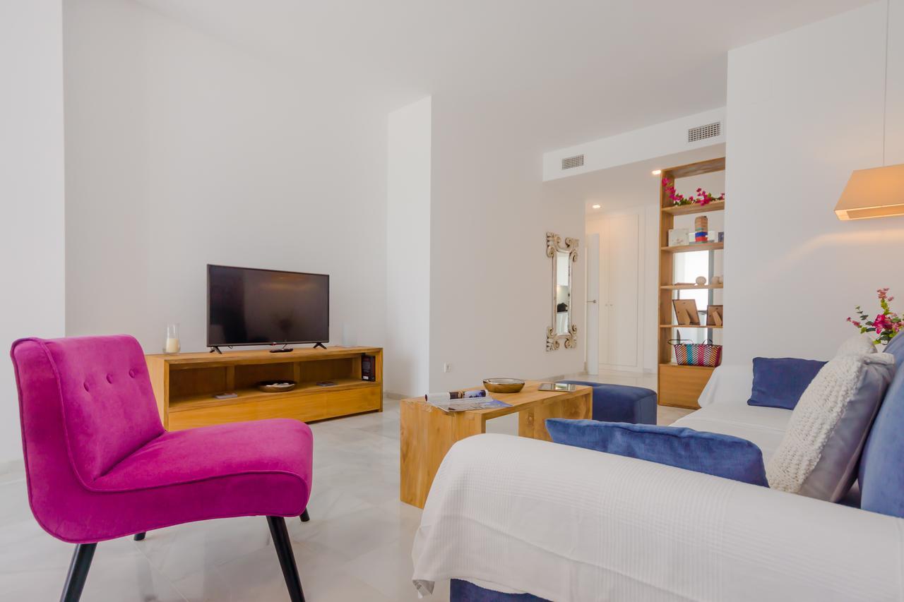 Apartamentos Bahia Blanca Эль-Пуэрто-де-Санта-Мария Экстерьер фото